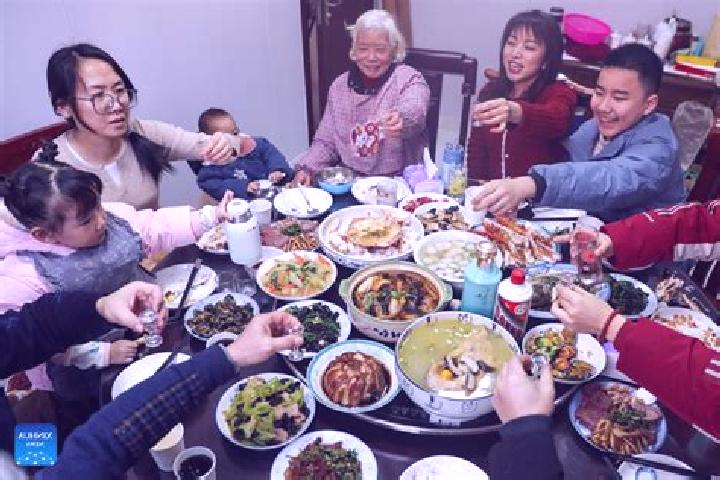 Olivia, 21 — Escort in Huangtian, China