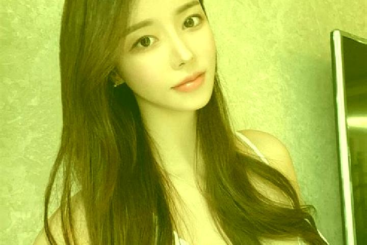 Olivia, 21 — Escort in Jiaoxiyakou, China