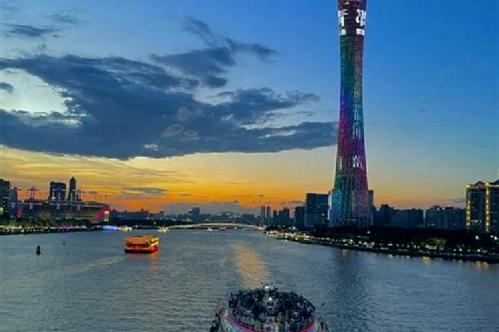 Olivia, 21 — Escort in Jinzhong, China