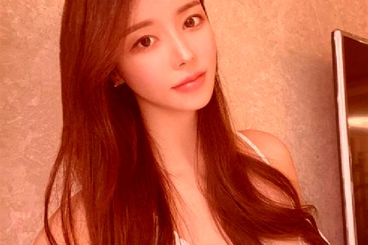 Olivia, 21 — Escort in Sujiadian, China
