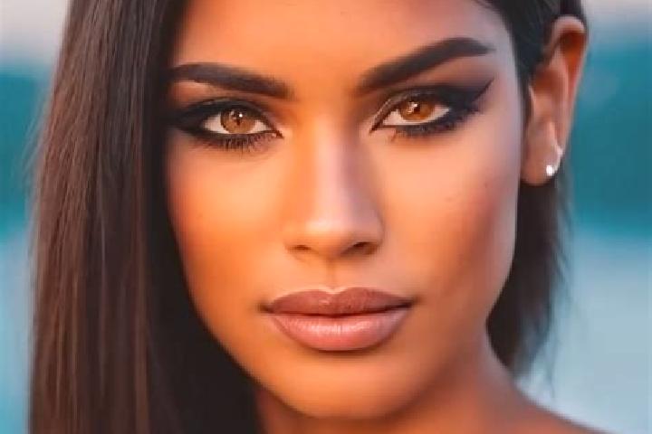 Olivia, 22, a auburn brown-eyed latina companion based in Montbeliard. Offering Fetish, Prostate Massage, Tantra, Couples. Available for incall and outcall, ...