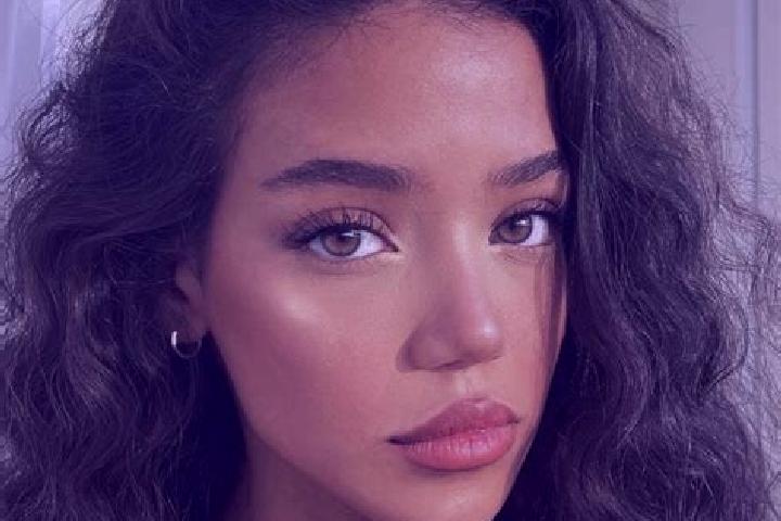 Olivia, 22, a black brown-eyed mixed companion based in Talponada. Offering A-Level, Overnight, Tantra, Duos. Available for incall and outcall, day and eveni...