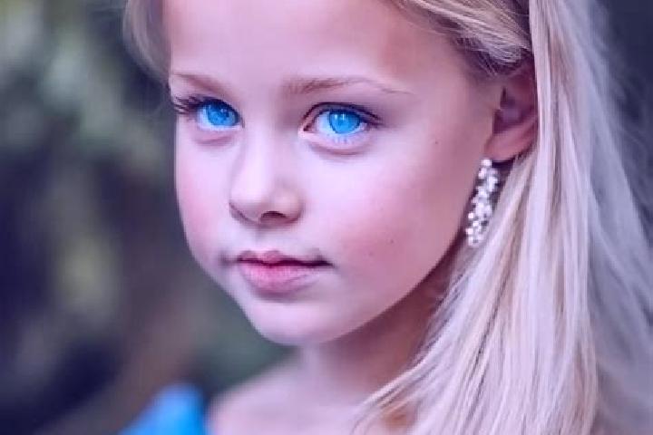 Olivia, 22, a blonde blue-eyed middle eastern companion based in Grattersdorf. Offering A-Level, Party Girl, Duos, CIM, Striptease. Available for incall and ...