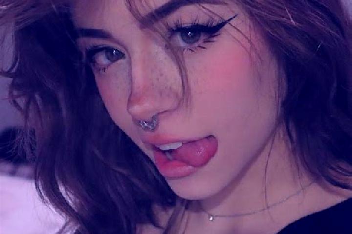 Olivia, 22, a chestnut green-eyed european companion based in Villa Las Pirquitas. Offering BDSM, OWO, Party Girl, Roleplay, Girlfriend Experience. Available...