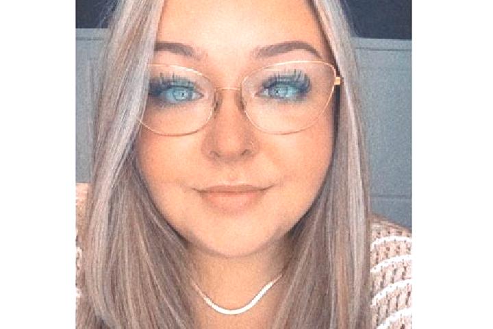 Olivia, 22 — Escort in Chilhowie, United States