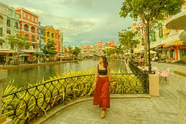 Olivia, 22 — Escort in Thi Tran Phu My, Vietnam