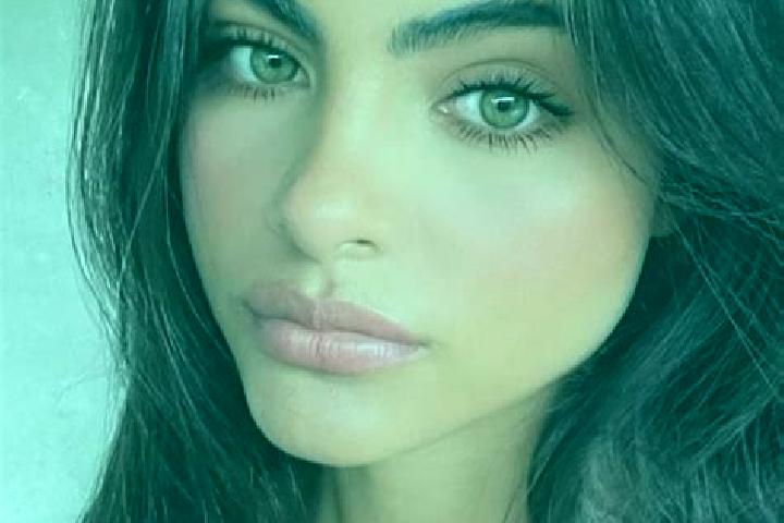 Olivia, 23, a auburn dark-eyed middle eastern companion based in Goraya. Offering Massage, Roleplay, Erotic Massage, 69. Available for incall and outcall, ov...