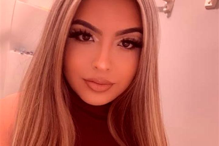 Olivia, 23, a blonde amber-eyed latina companion based in Bollington. Offering CIM, Duos, A-Level, Massage. Available for incall and outcall, day and evening...