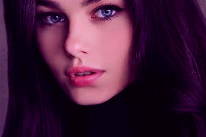 Olivia, 23, a brunette dark-eyed caucasian companion based in Nedelea. Offering Erotic Massage, Roleplay, CIM. Available for incall and outcall, day and even...