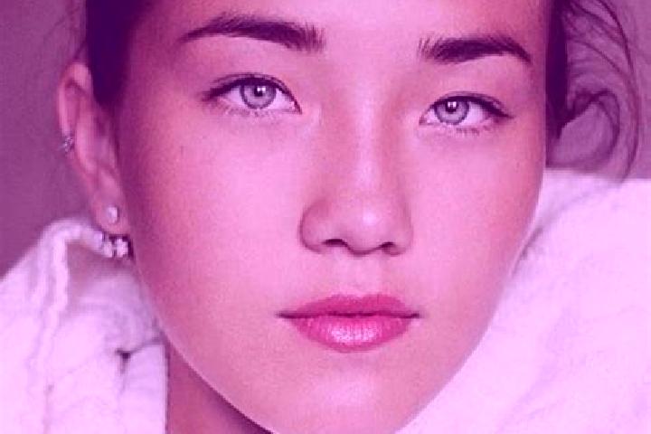 Olivia, 23, a dark blonde grey-eyed asian companion based in Pizarrete. Offering Girlfriend Experience, OWO. Available for incall and outcall, overnight book...