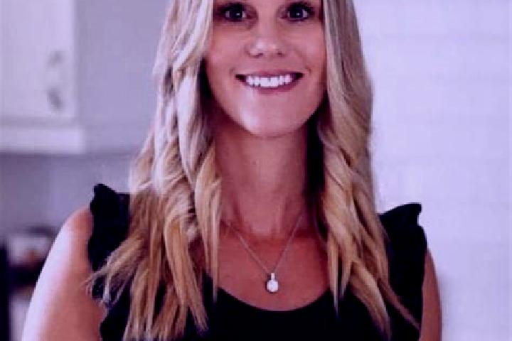 Olivia, 23 — Escort in Boyette, United States