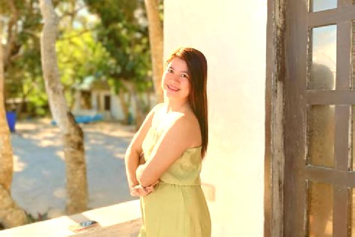 Olivia, 23 — Escort in Dumalneg, Philippines