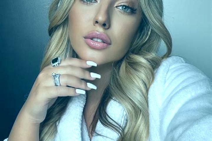 Olivia, 23 — Escort in Lashkivka, Ukraine