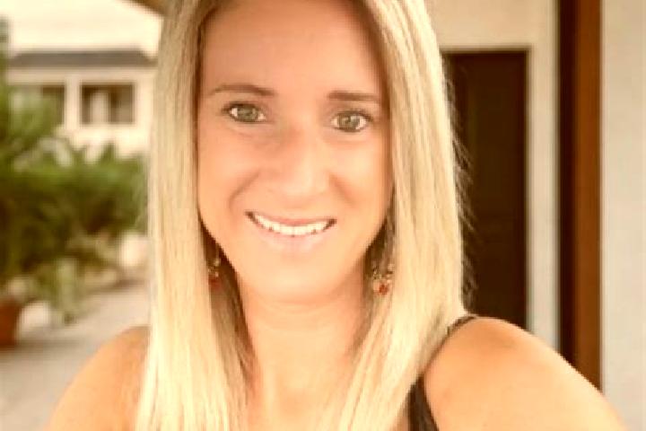 Olivia, 23 — Escort in Peltre, France