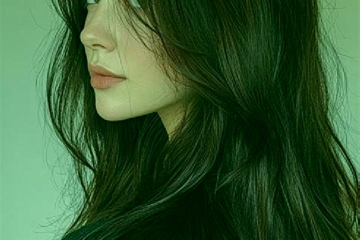 Olivia, 24, a auburn brown-eyed mediterranean companion based in New Miami. Offering Roleplay, OWO. Available for incall and outcall, day and evening dates.