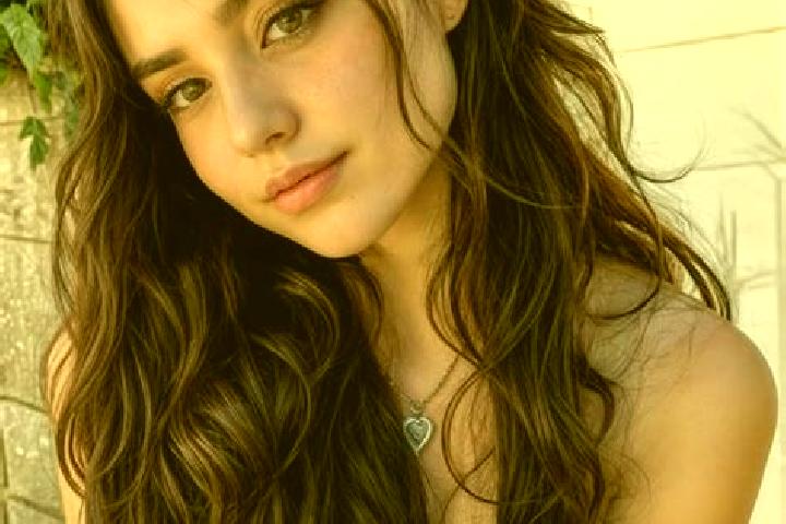 Olivia, 24, a black hazel-eyed middle eastern companion based in Mondariz. Offering BDSM, Girlfriend Experience, Duos, Massage. Available for incall and outc...