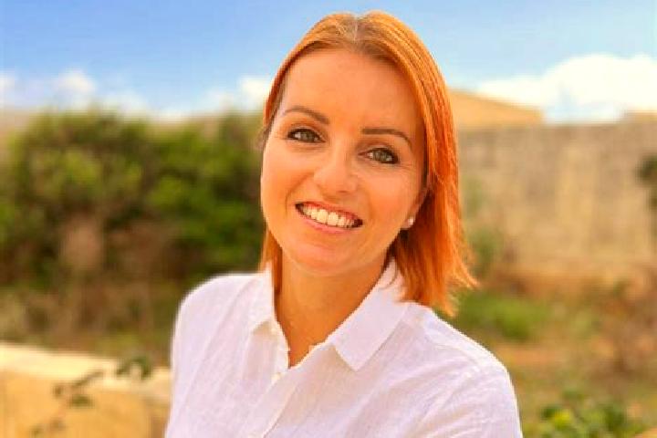Olivia, 24 — Escort in Dingli, Malta