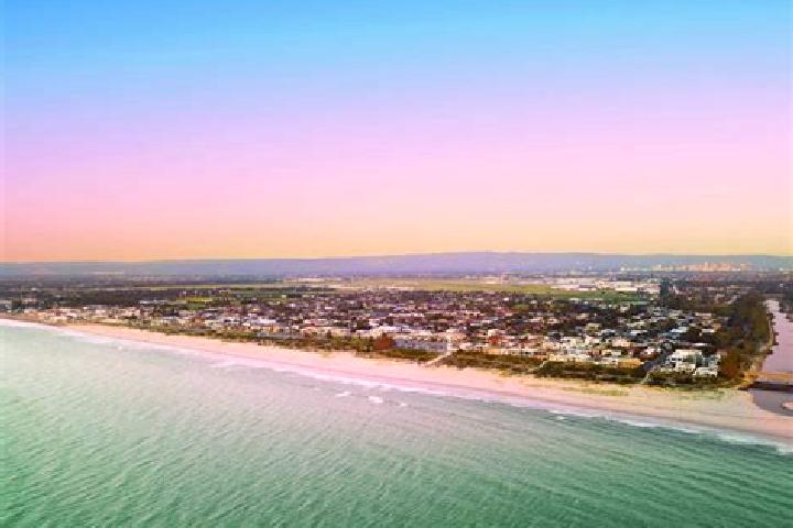 Olivia, 24 — Escort in Henley Beach, Australia