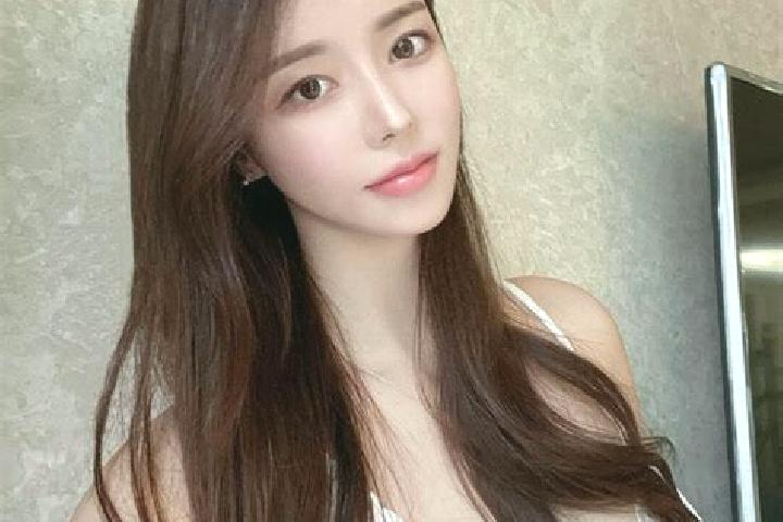 Olivia, 24 — Escort in Jiangya, China