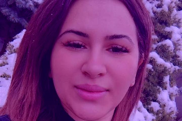Olivia, 24 — Escort in Milova, Romania