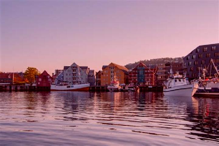 Olivia, 24 — Escort in Ursviken, Sweden