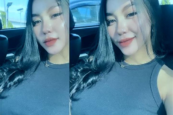 Olivia, 24 — Escort in Wulan Haye, China