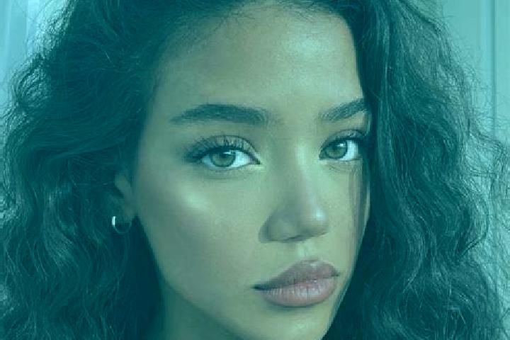 Olivia, 25, a black brown-eyed ebony companion based in Yalchitom. Offering Deep French Kissing, CIM, OWO. Available for incall and outcall, day and evening ...
