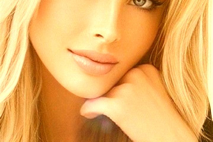Olivia, 25, a blonde dark-eyed caucasian companion based in AElajaervi. Offering Massage, Erotic Massage, 69. Available for incall and outcall, day and eveni...