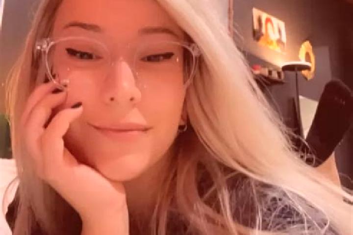 Olivia, 25, a blonde dark-eyed ebony companion based in Barranca de Venaderos. Offering CIM, BDSM, Tantra. Available for incall and outcall, day and evening ...