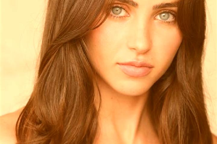 Olivia, 25, a brunette brown-eyed latina companion based in Brno-jih. Offering Overnight, Striptease, Fetish, BDSM. Available for incall and outcall, overnig...
