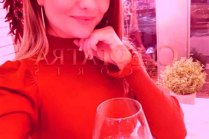 Olivia, 25, a dark blonde amber-eyed indian companion based in Tobia. Offering GFE, BDSM, Overnight, Dinner Date, Striptease. Available for incall and outcal...