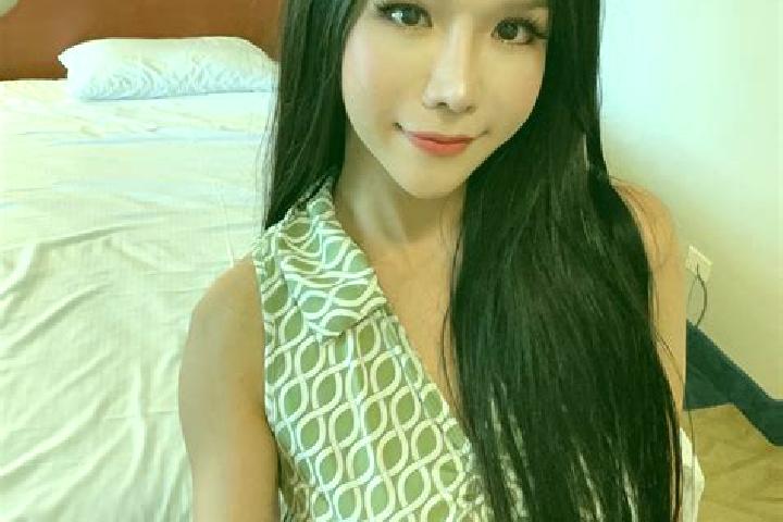 Olivia, 25, a red grey-eyed asian companion based in Edith Weston. Offering BDSM, Roleplay, Tantra, Party Girl. Available for incall and outcall, day and eve...