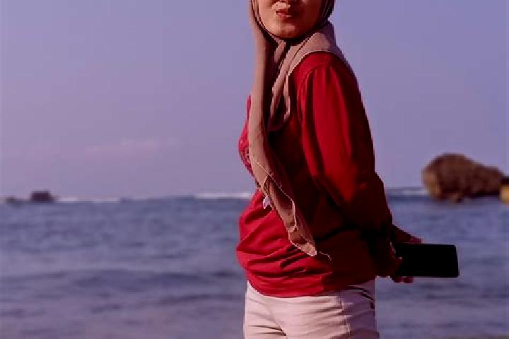 Olivia, 25 — Escort in Bakalan, Indonesia