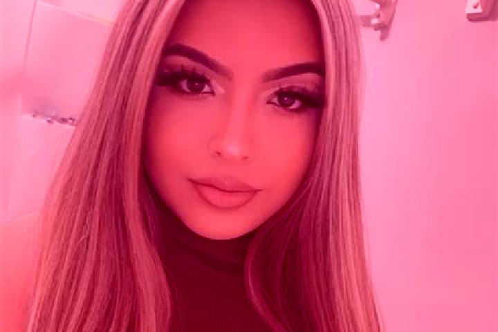 Olivia, 26, a blonde amber-eyed latina companion based in Urug Hilir. Offering Prostate Massage, Roleplay, GFE, A-Level, Fetish. Available for incall and out...