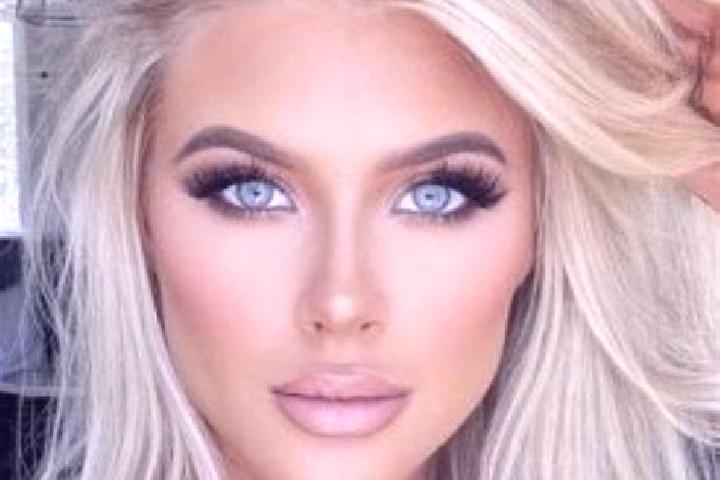 Olivia, 26, a platinum blonde dark-eyed indian companion based in Livo. Offering Dinner Date, Prostate Massage, Massage, Erotic Massage, Party Girl. Availabl...