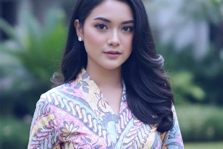 Olivia, 26 — Escort in Modis, Indonesia