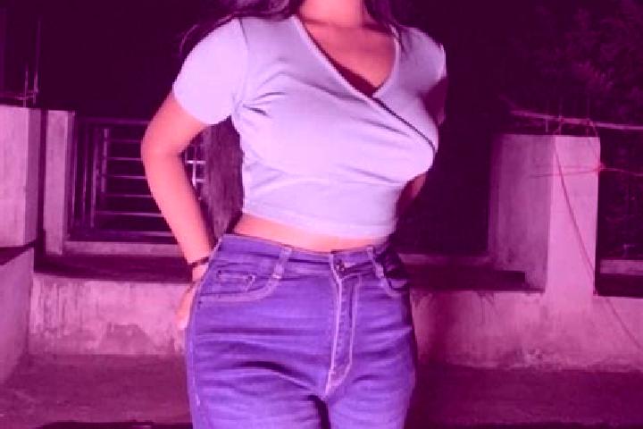 Olivia, 26 — Escort in Neb Sarai, India