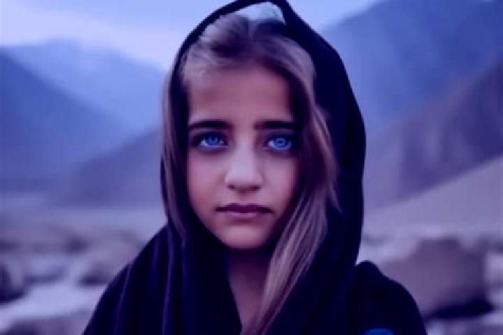 Olivia, 27, a auburn brown-eyed middle eastern companion based in Mesa del Tirador. Offering Duos, A-Level, Roleplay, BDSM. Available for incall and outcall,...