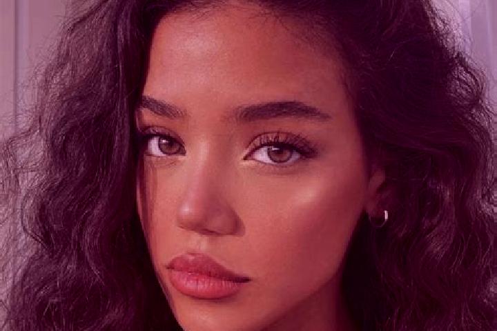 Olivia, 27, a black brown-eyed caucasian companion based in Coulterville. Offering Couples, OWO. Available for incall and outcall, overnight bookings available.