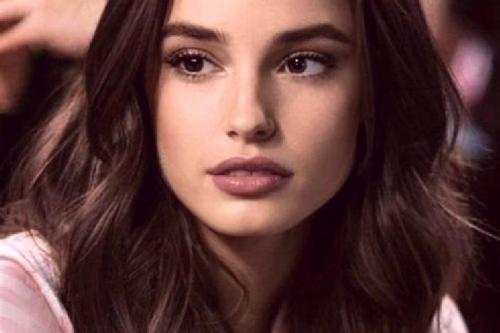 Olivia, 27, a brunette brown-eyed ebony companion based in Brentwood Park. Offering Roleplay, 69, CIM, Striptease. Available for incall and outcall, overnigh...