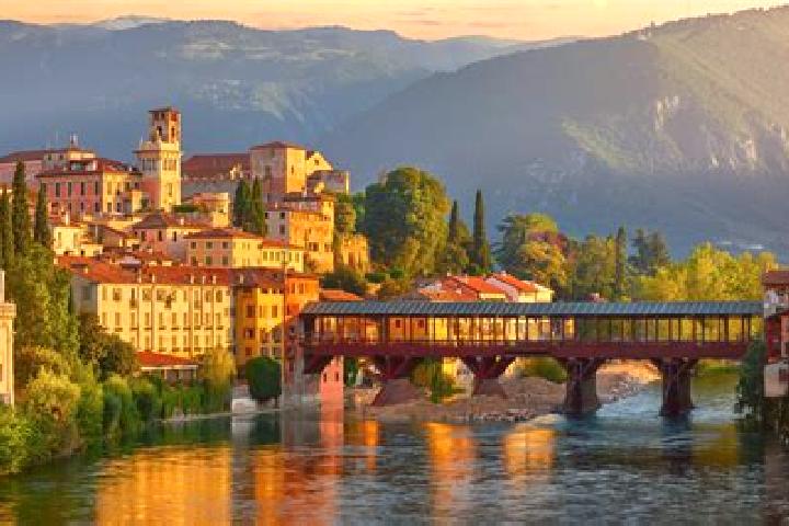 Olivia, 27 — Escort in Bassano del Grappa, Italy