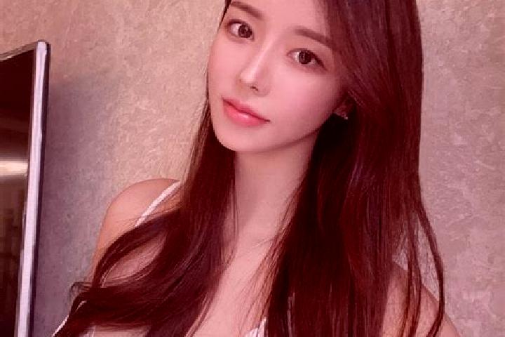 Olivia, 27 — Escort in Dongzaogang, China
