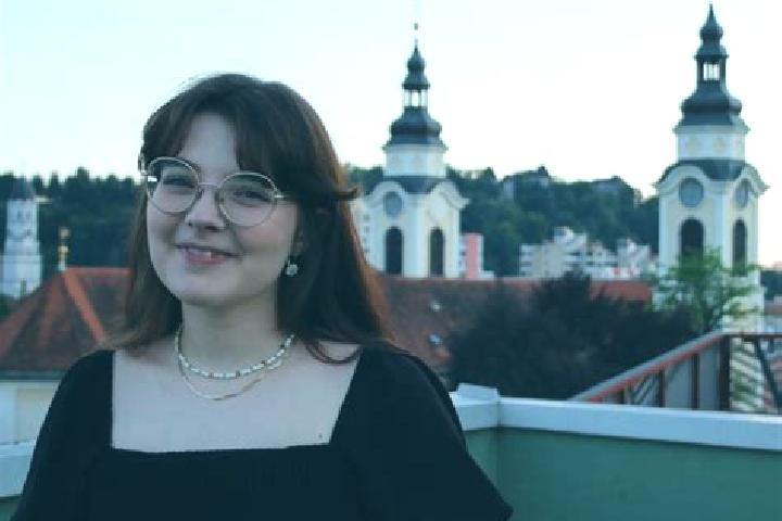 Olivia, 27 — Escort in Milas, Romania