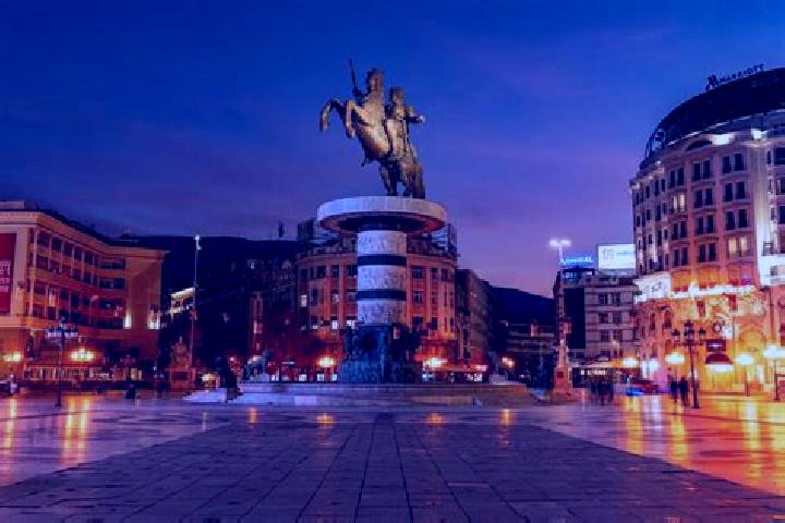 Olivia, 27 — Escort in Oblesevo, North Macedonia