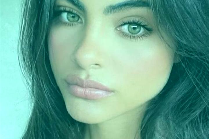 Olivia, 28, a black hazel-eyed caucasian companion based in Cappeln. Offering Party Girl, Deep French Kissing, OWO, Striptease. Available for incall and outc...