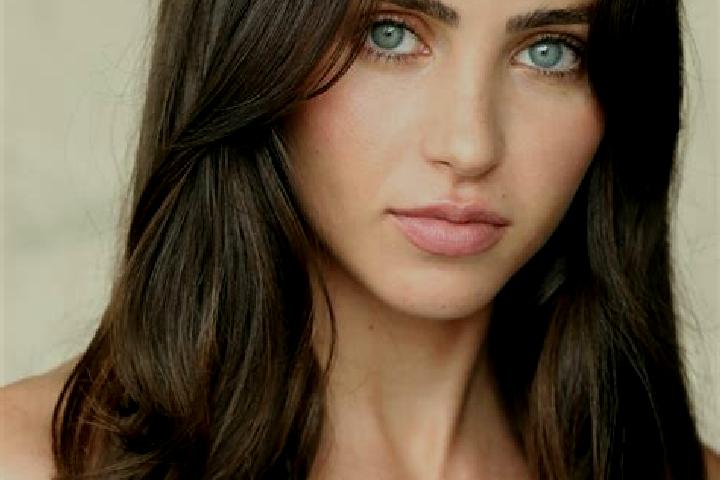 Olivia, 28, a brunette dark-eyed middle eastern companion based in Talencieux. Offering OWO, Couples, Prostate Massage, A-Level, Dinner Date. Available for i...