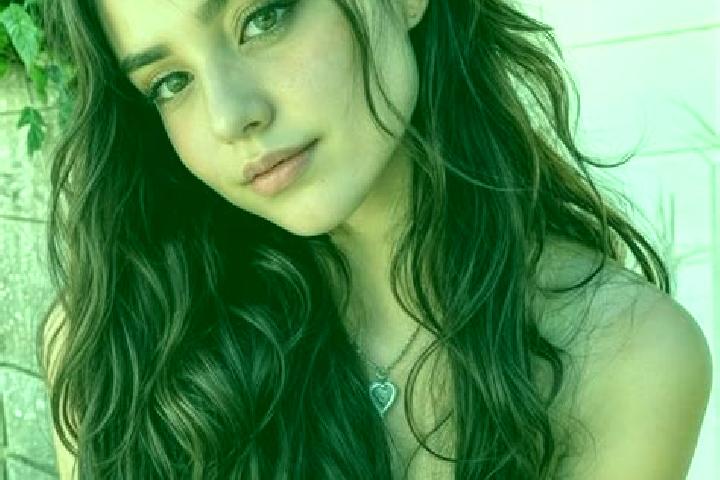 Olivia, 28, a brunette hazel-eyed caribbean companion based in Nowsud. Offering Roleplay, Dinner Date, Fetish. Available for incall and outcall, day and even...