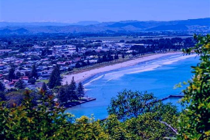 Olivia, 28 — Escort in Kaiti, New Zealand