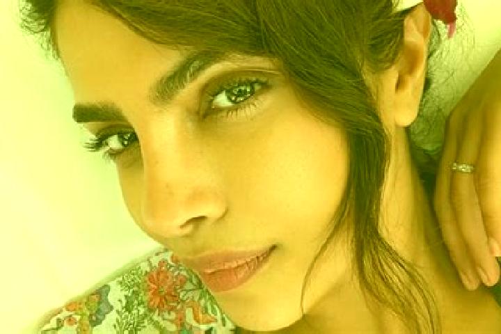 Olivia, 28 — Escort in Munshat Ali Agha, Egypt