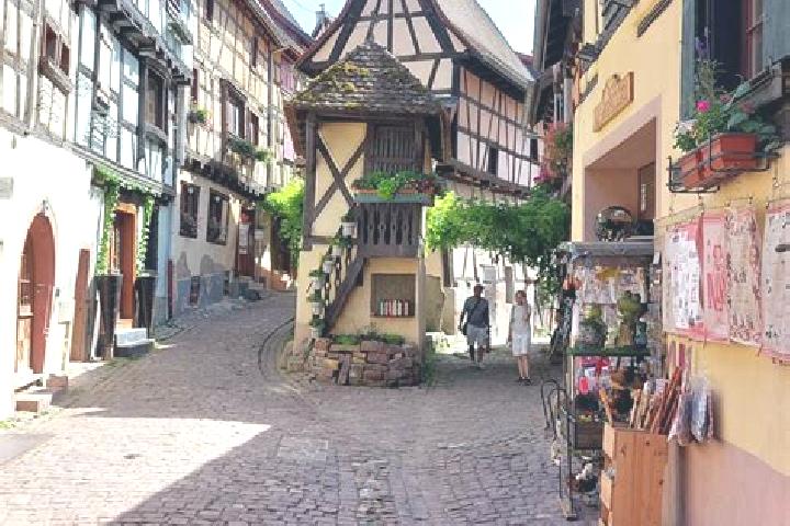 Olivia, 28 — Escort in Muntzenheim, France